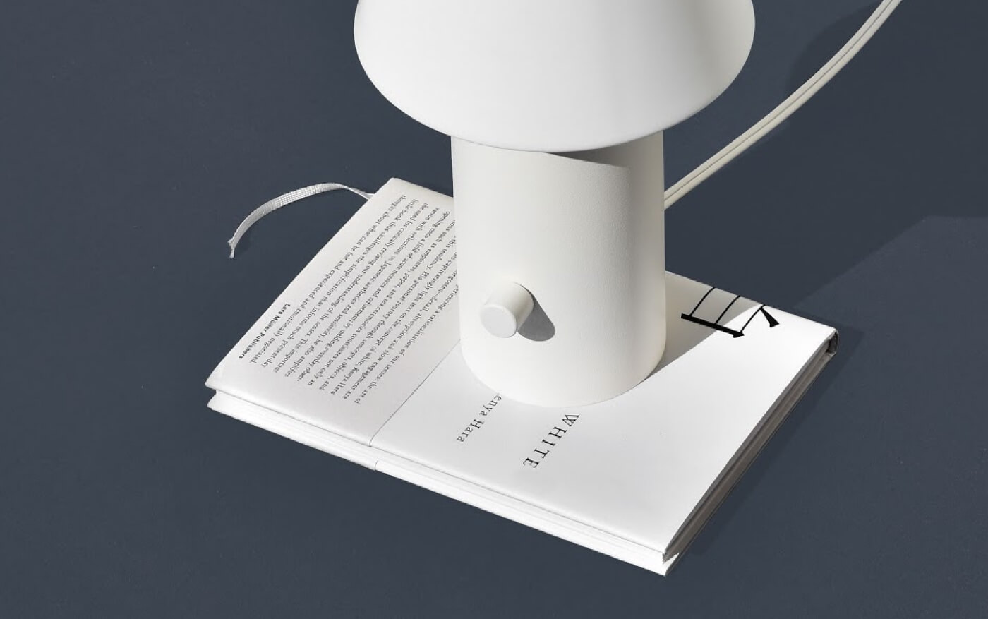 Iris Table Lamp — Control It Differently
